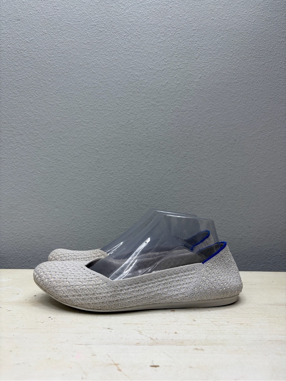 Rothy’s Salt Honeycomb V Cut Round Toe Flats Size 8.5